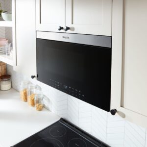 Whirlpool 1.1 Cu. Ft. Air Fry Over the Range Microwave with Flush Built In Design view 8