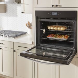 Whirlpool® 27 Inch Smart Single Wall Oven with True Convection and Air Fry view 8